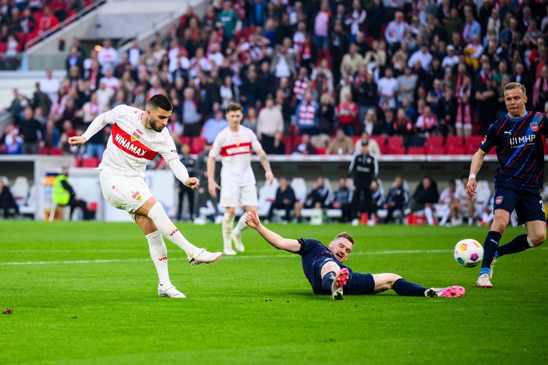 Bundesliga: a hajrában mentett pontot a Stuttgart
