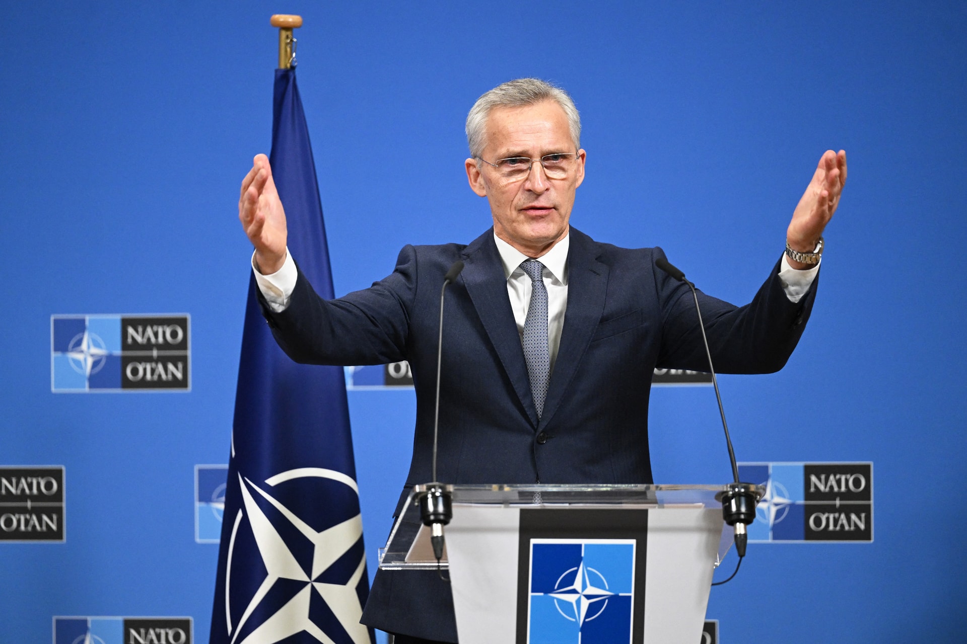 Bekeményítene a NATO az orosz kémekkel szemben