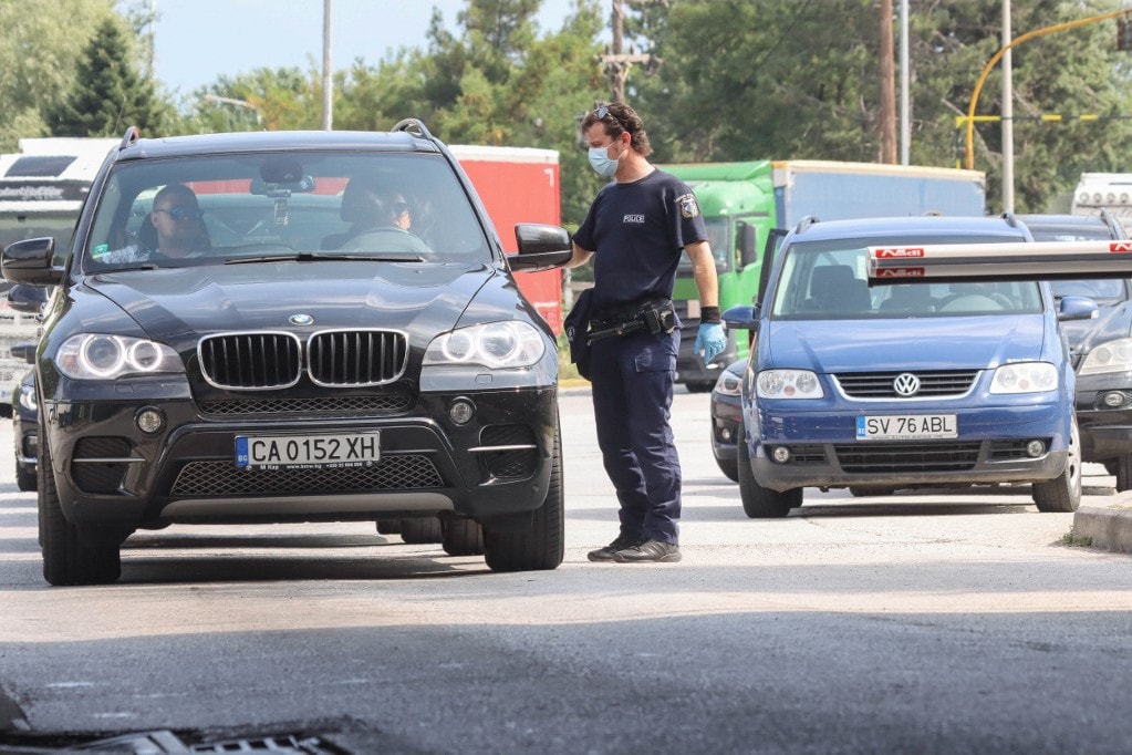 Nem vitte túlzásba a rendszámtáblákat a sofőr