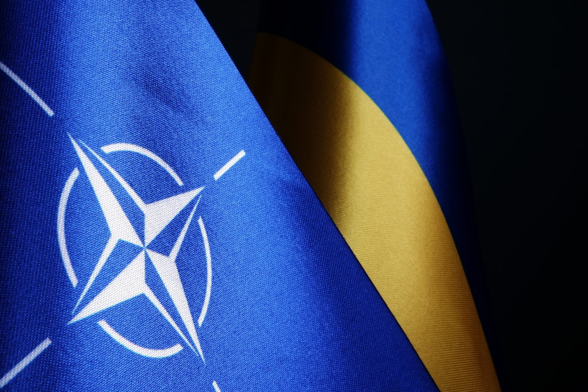 Ukrajna nem ragaszkodik a NATO-tagsághoz