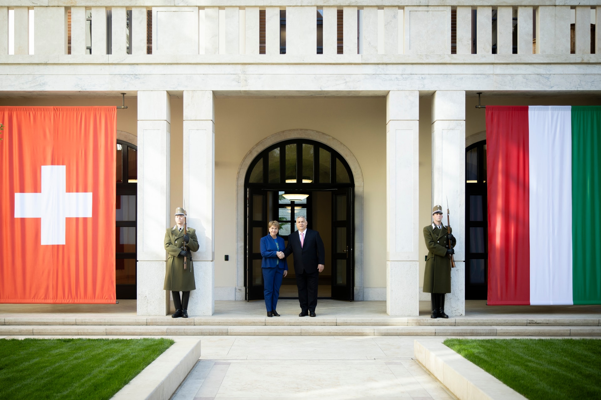 Orbán Viktor a svájci államfővel tárgyalt