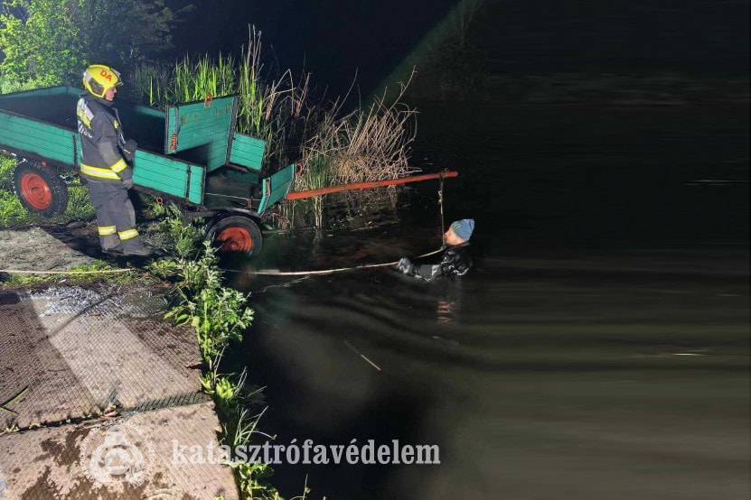Lovas kocsi a csatornában