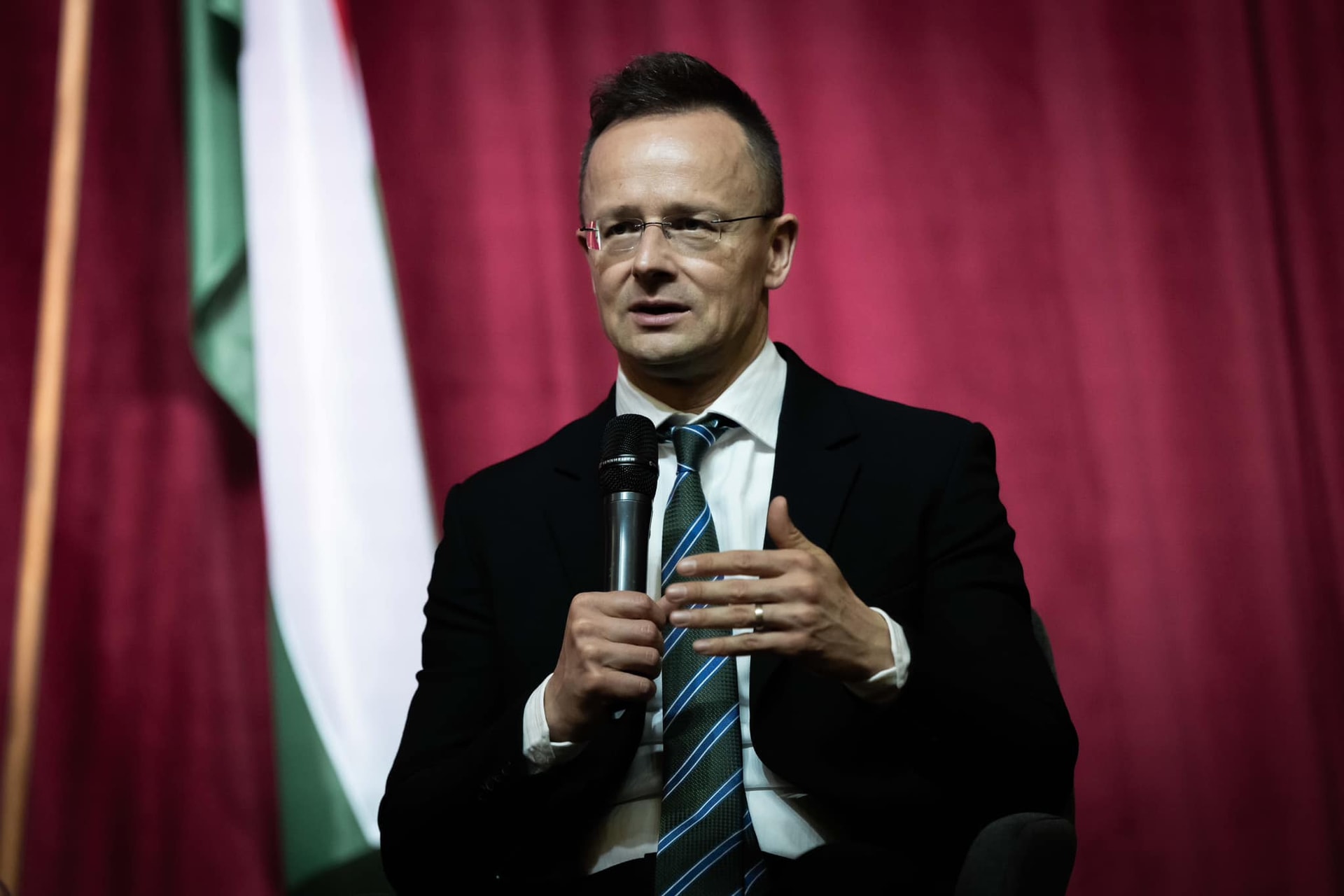 Szijjártó Péter: A magyar EU-elnökség fontos prioritása a bővítés és a migrációval szembeni fellépés