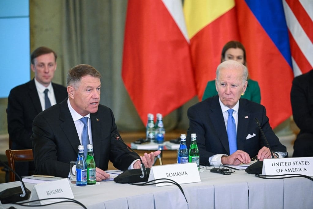 Joe Biden fogadja Klaus Iohannist