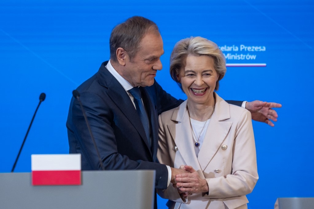 „Szuverenitásával fizet Lengyelország a jogállamisági vita lezárásáért"
