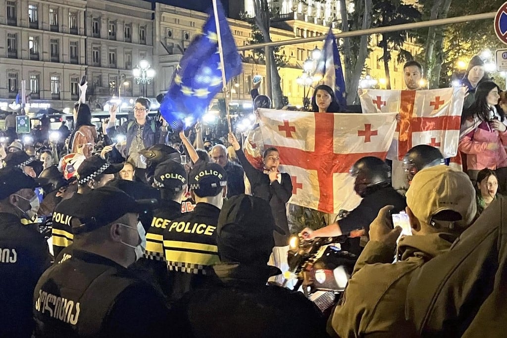 A „külföldiügynök-törvény” ellen tüntetnek Georgiában