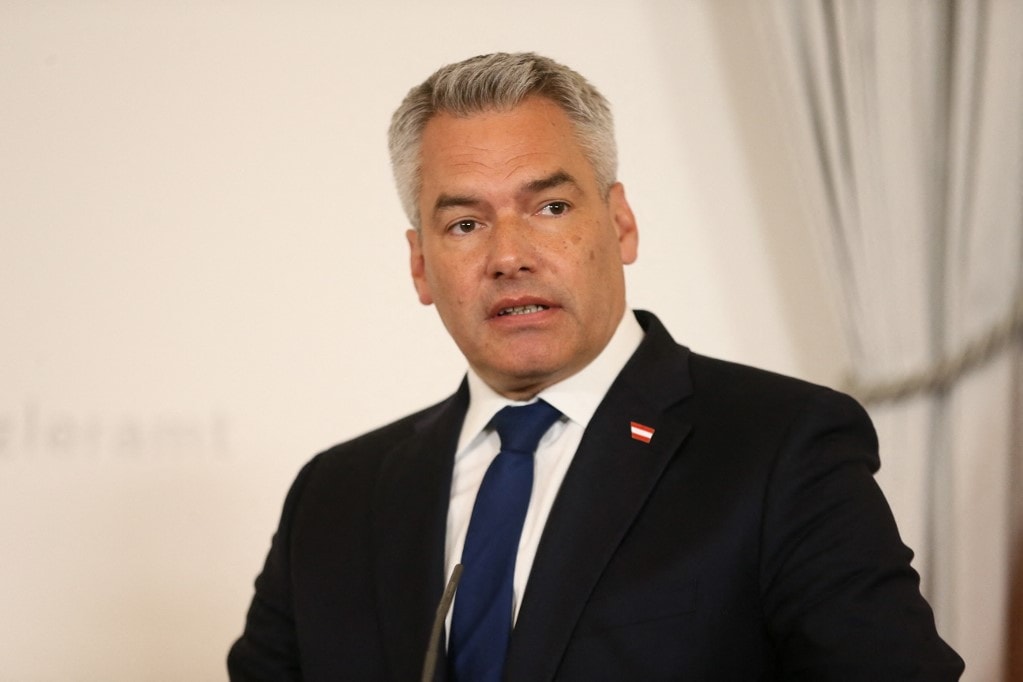 Az osztrák kancellár szerint hosszú és rázós út vezet a koalíciós megállapodáshoz