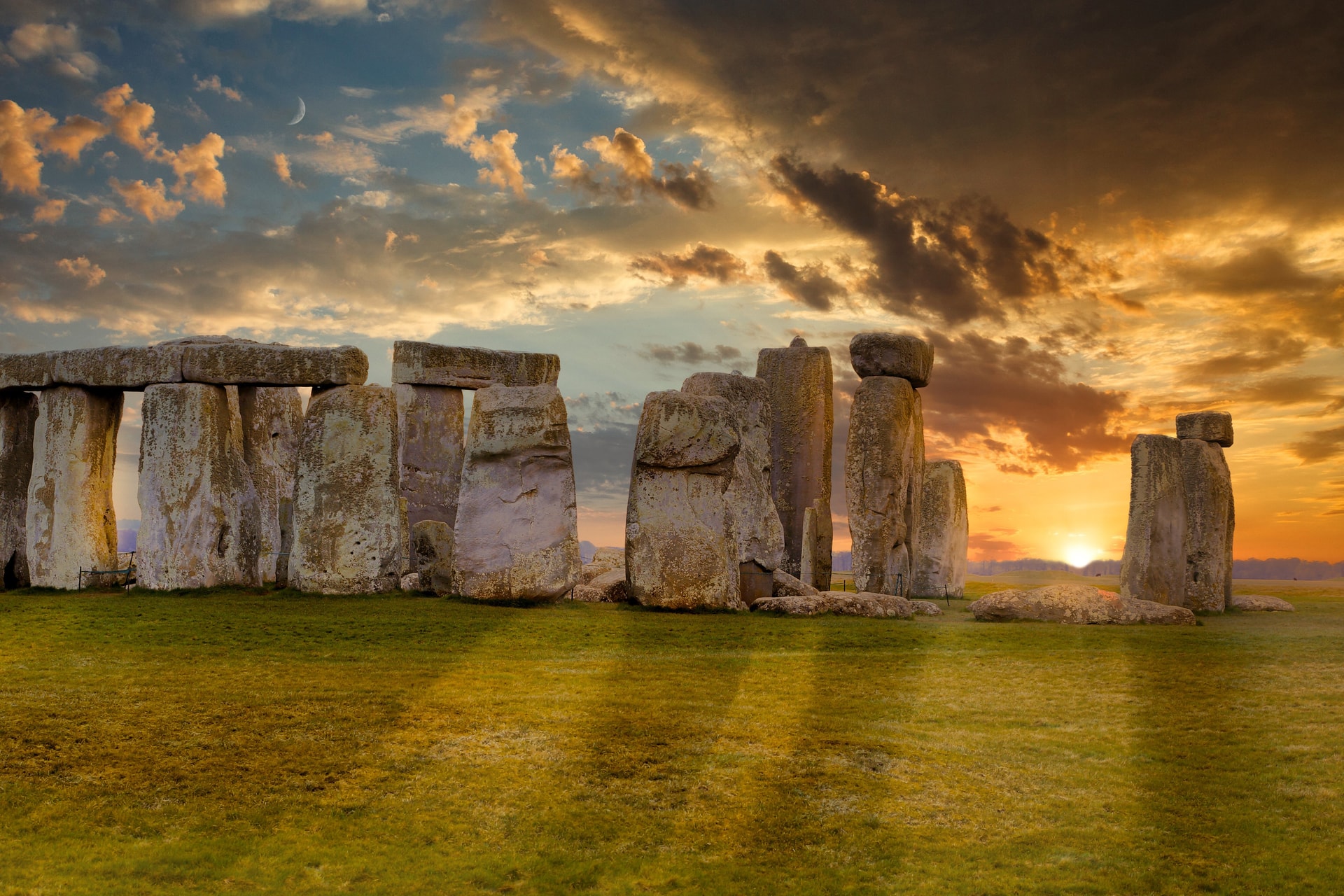 Ritka esemény fedheti fel a Stonehenge titkát
