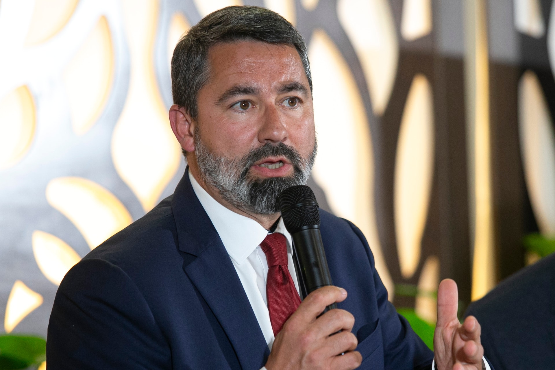 Hidvéghi Balázs: Gyurcsány és Karácsony LMBTQ-aktivistákat szabadítana rá a gyerekekre