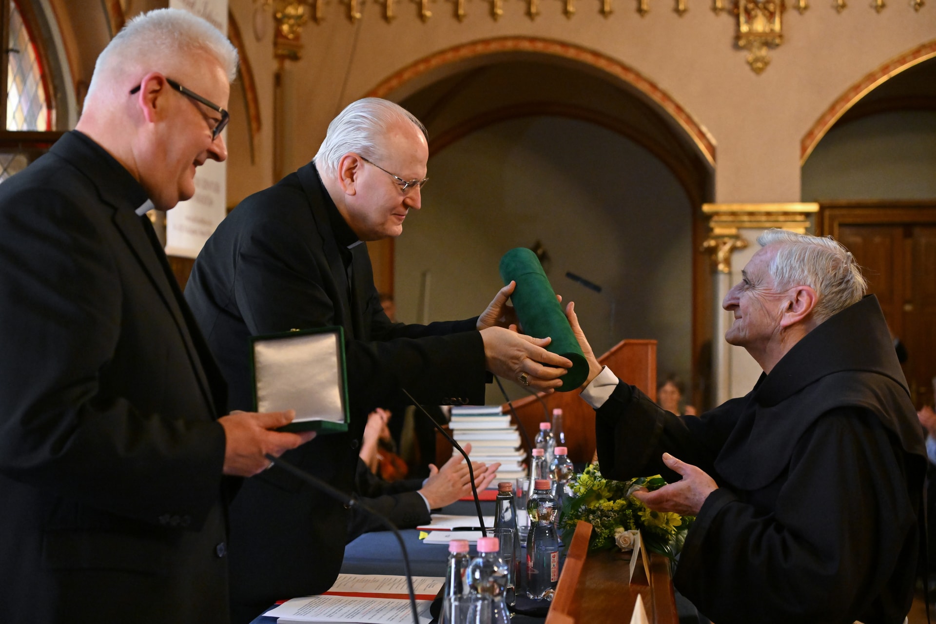Megnyílt a Szent István-könyvhét