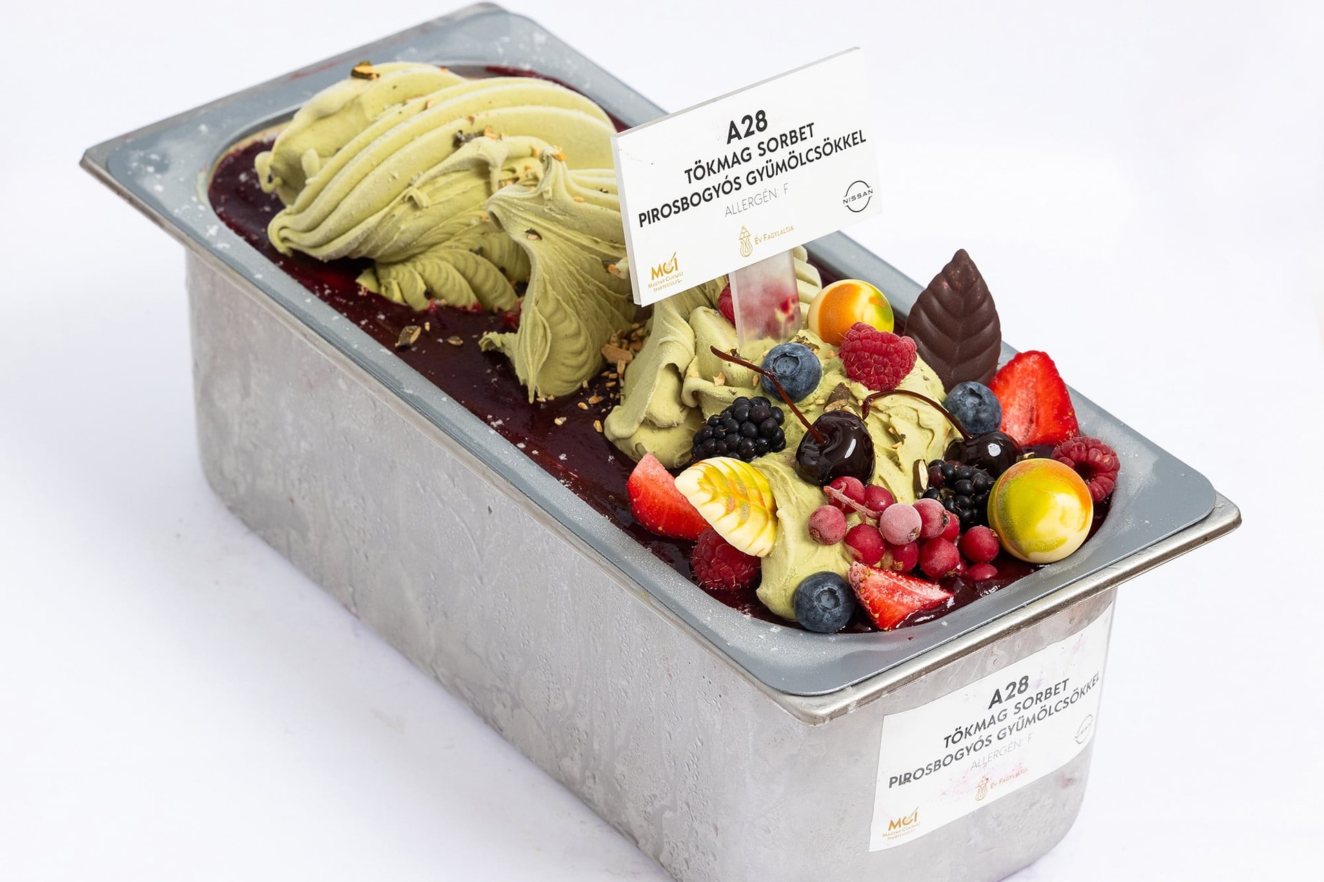 Tökmag sorbet pirosbogyós gyümölcsökkel