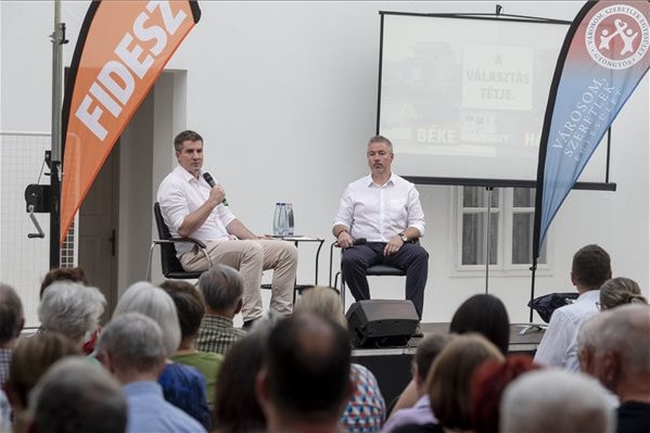 Kocsis Máté: A baloldalra leadott szavazatok a brüsszeli háborús központba kerülnek