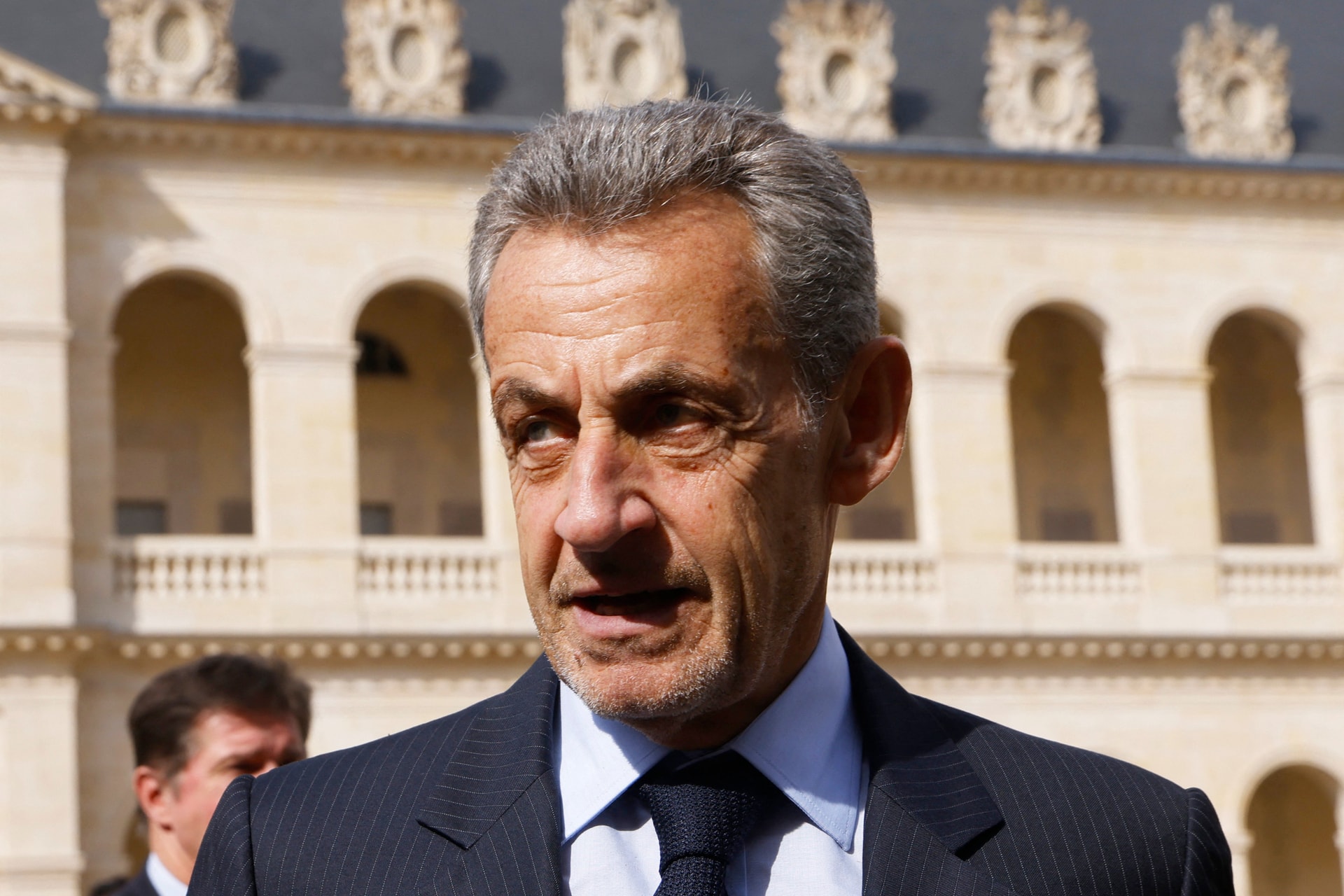 Nyomkövetőt kapott Nicolas Sarkozy