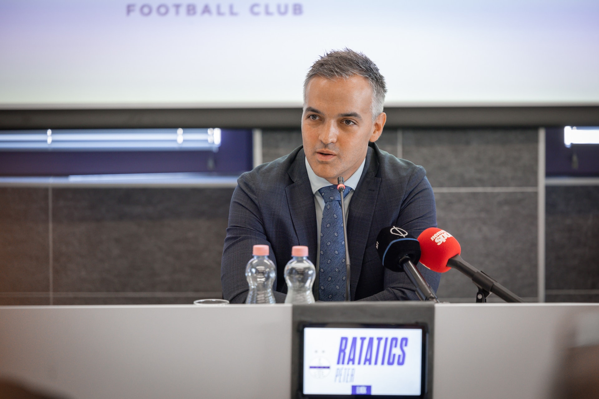 Az Újpest FC elnöke több magyart szeretne a keretbe
