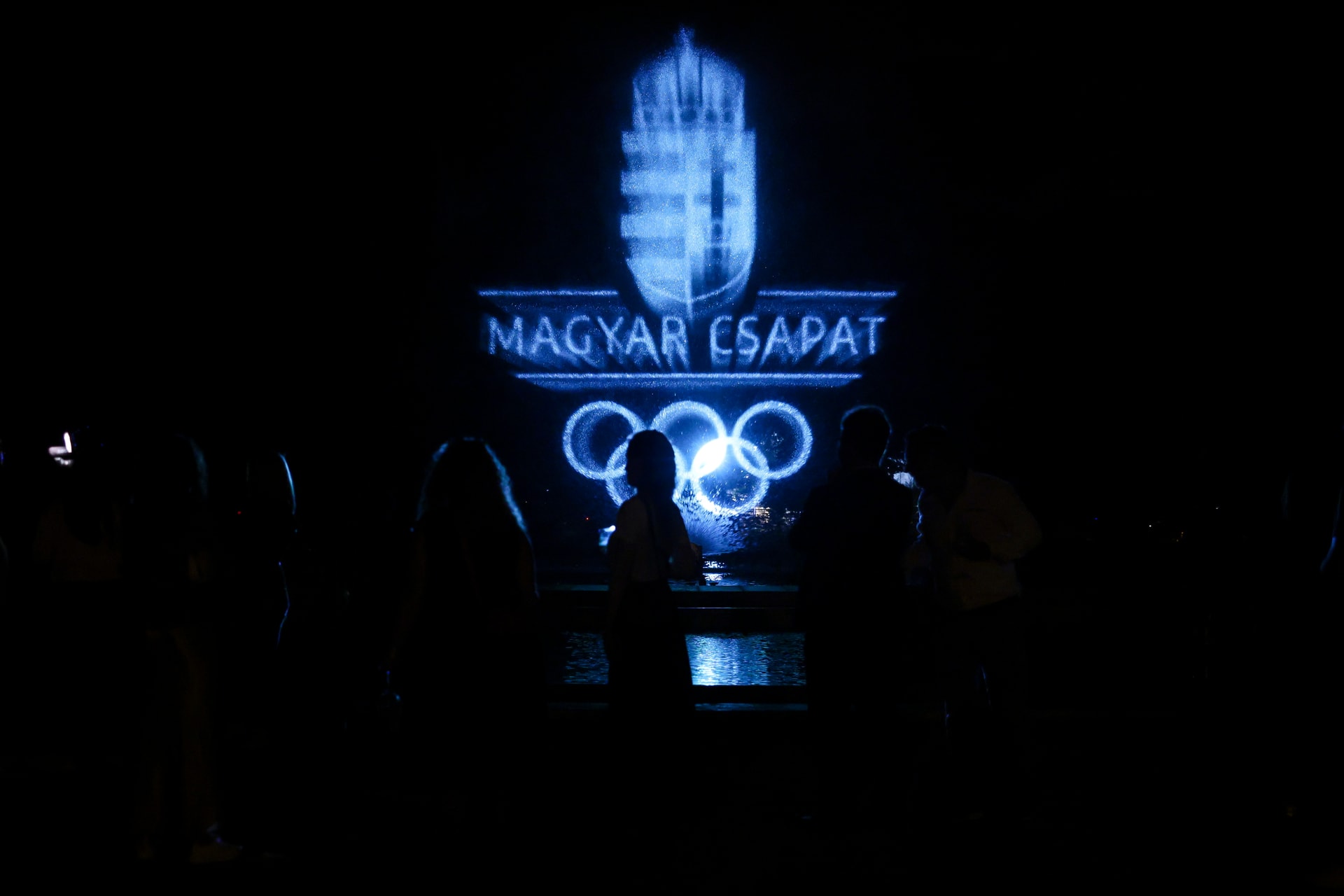 Megkezdte működését a magyar csapatiroda Párizsban