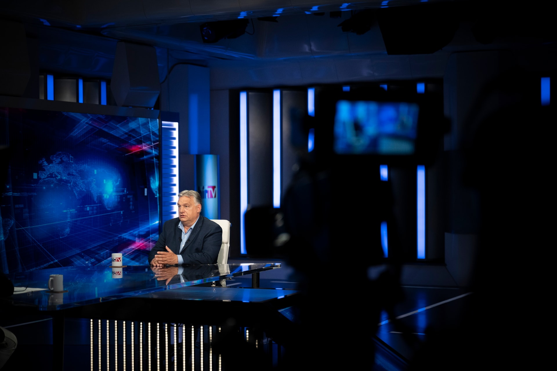 Orbán Viktor: Változás nélkül néhány hónapra lehetünk a háborútól
