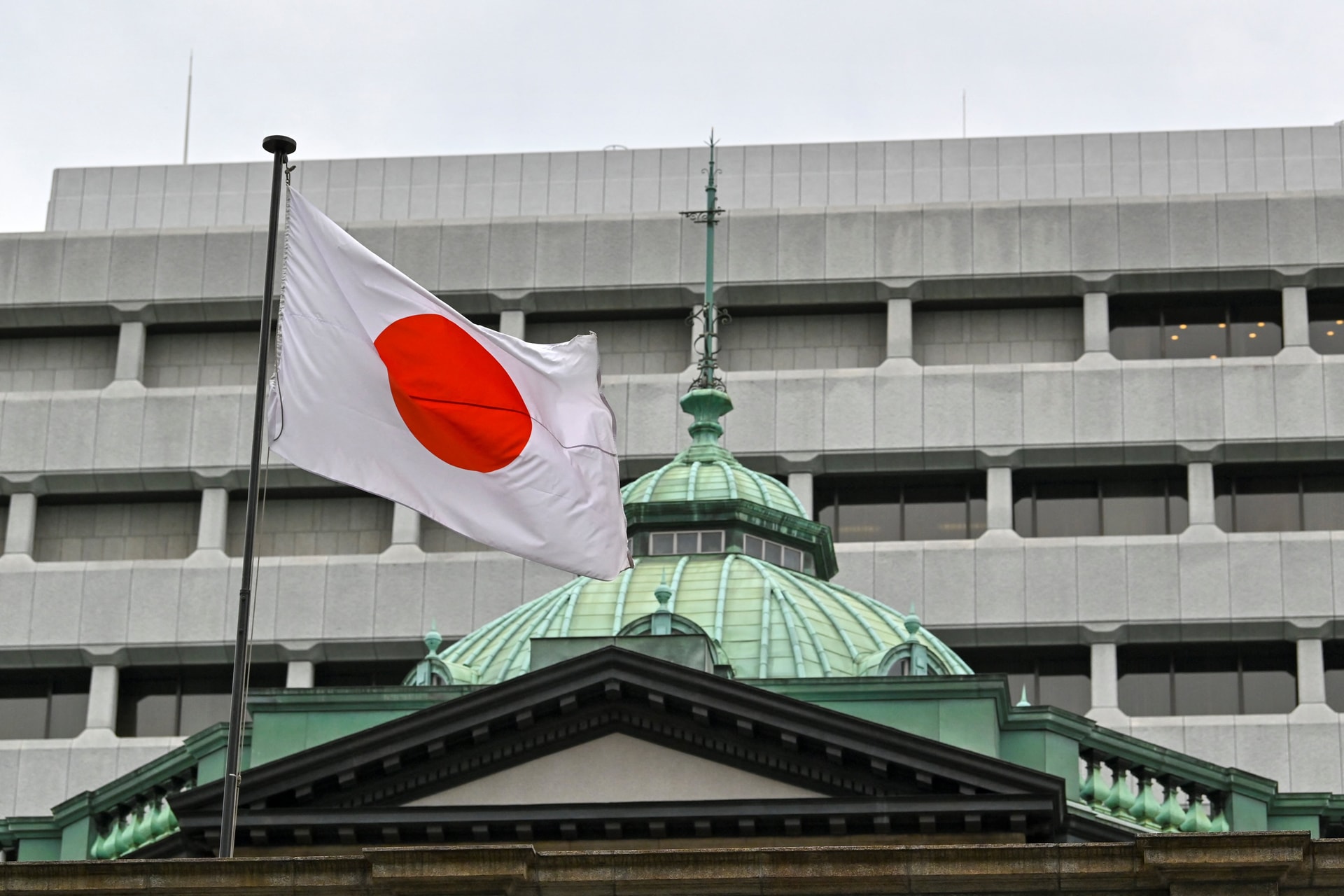 Japán megtagadta a befagyasztott orosz vagyon átadását Ukrajnának