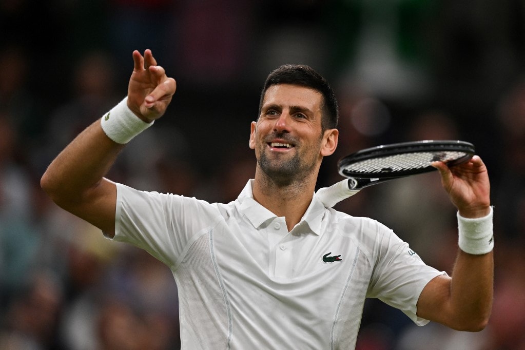 Wimbledon: Djokovic hátrányba került, fordított, majd bejutott a nyolcaddöntőbe