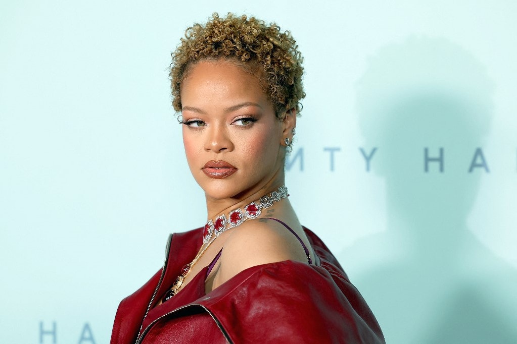 Kiderült, miért lövöldözött egy nő Rihanna házánál