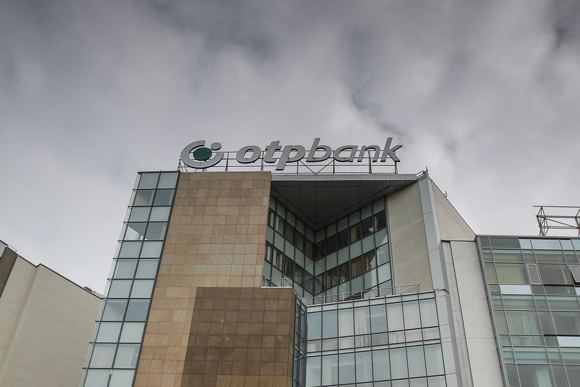 Meghaladta a várakozásokat az OTP adózás utáni nyeresége