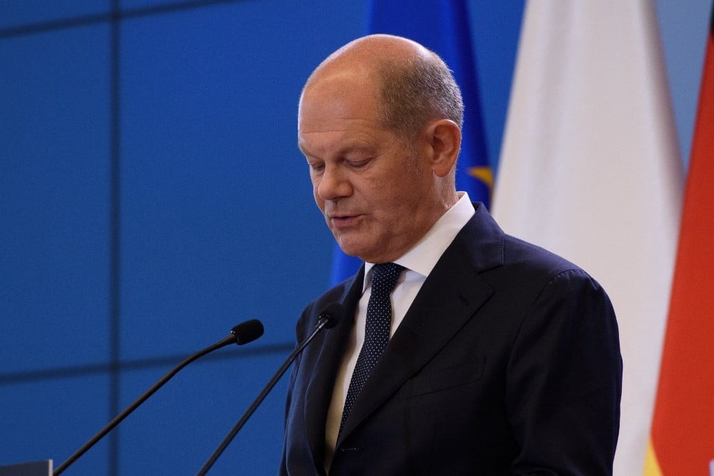 Scholz Netanjahunak üzent