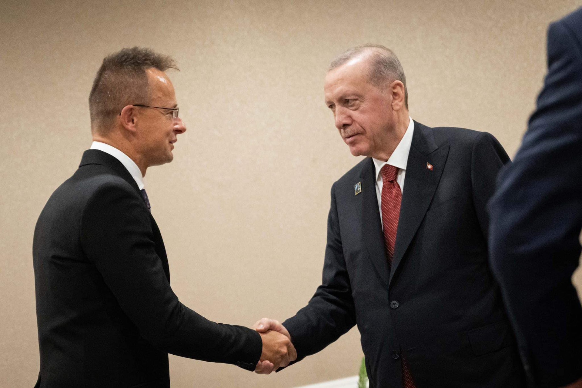 Magyarország és Törökország együttműködik a béke előmozdítása érdekében