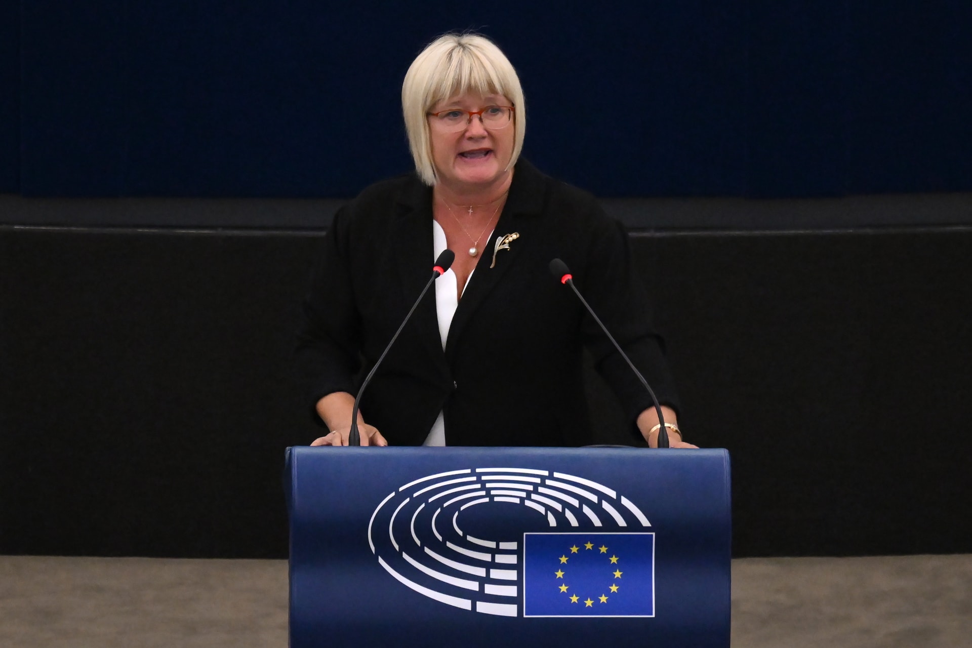 Gál Kinga: Az Európai Parlamentben csak a háborúpártiak kerülhetnek pozícióba