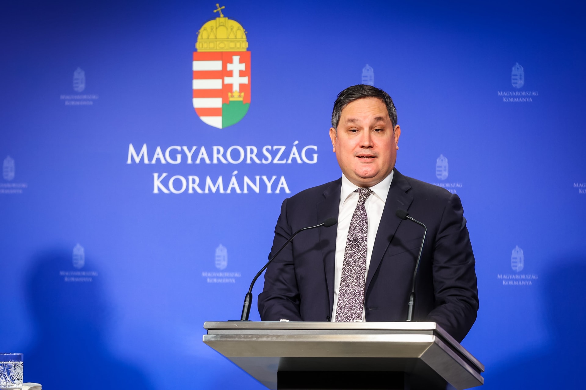 Rezsivédelem, adókedvezmények, áfa-visszatérítés