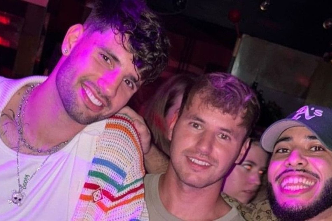 Szoboszlai festői tengerparton nyaral
