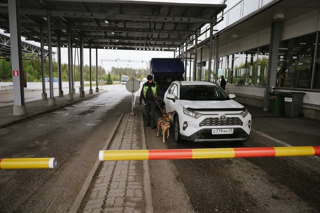 Finnország fenntartja magának a jogot, hogy azt engedjen be a határon, akit akar