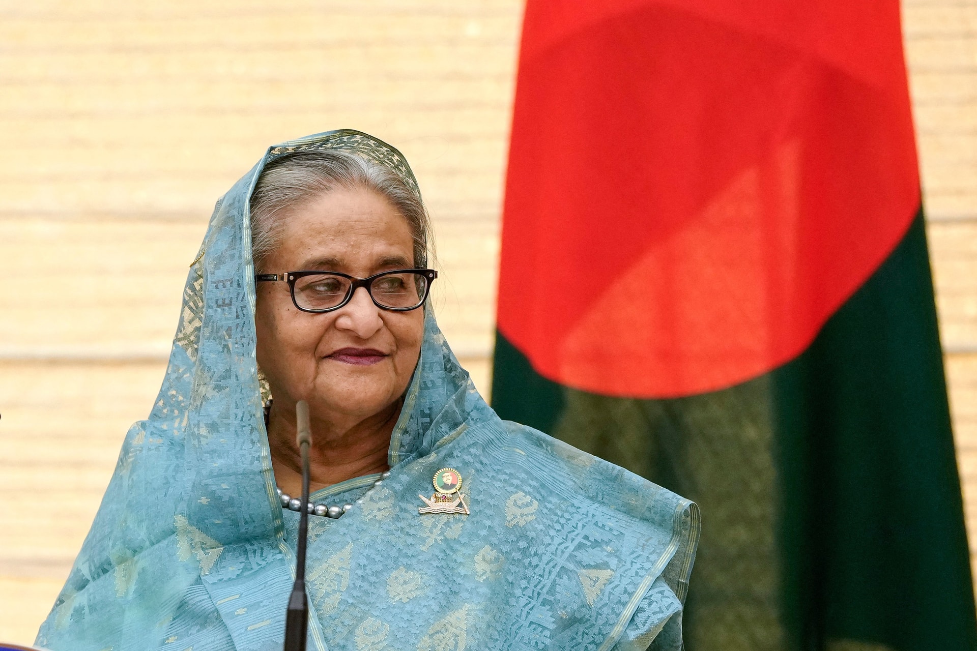 Lemondott a bangladesi kormányfő