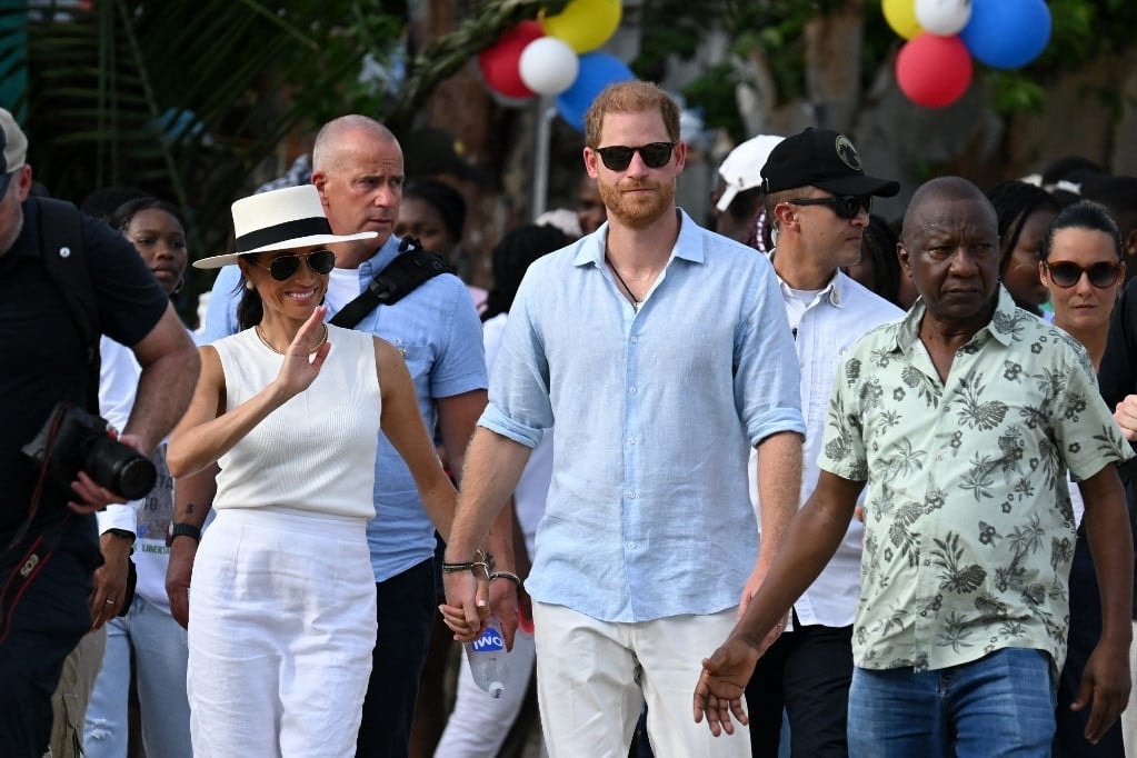 Élő adásban gúnyolták Harry herceget és Meghan Markle-t