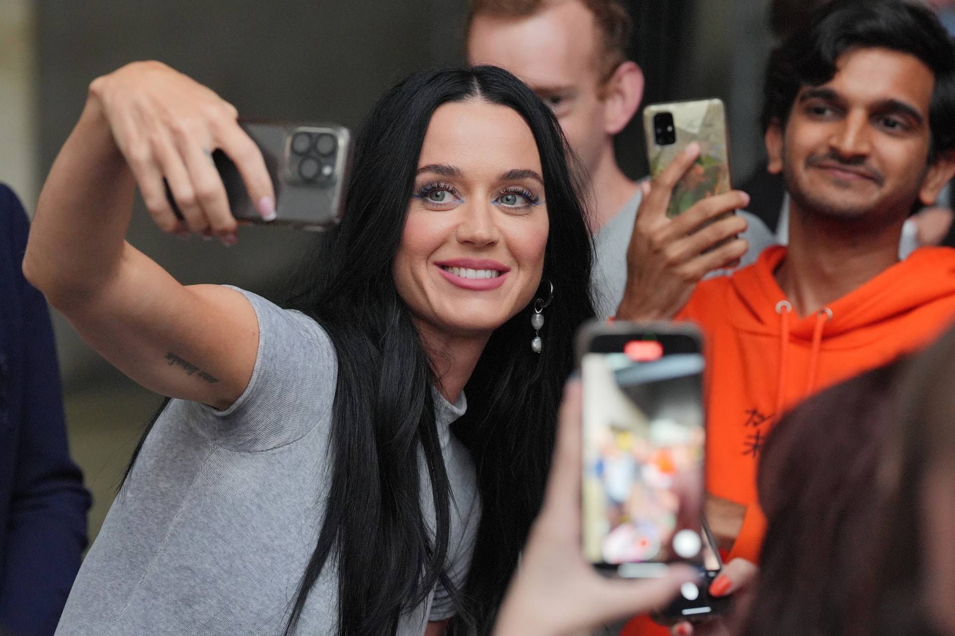 Vizsgálat indult Katy Perry ellen