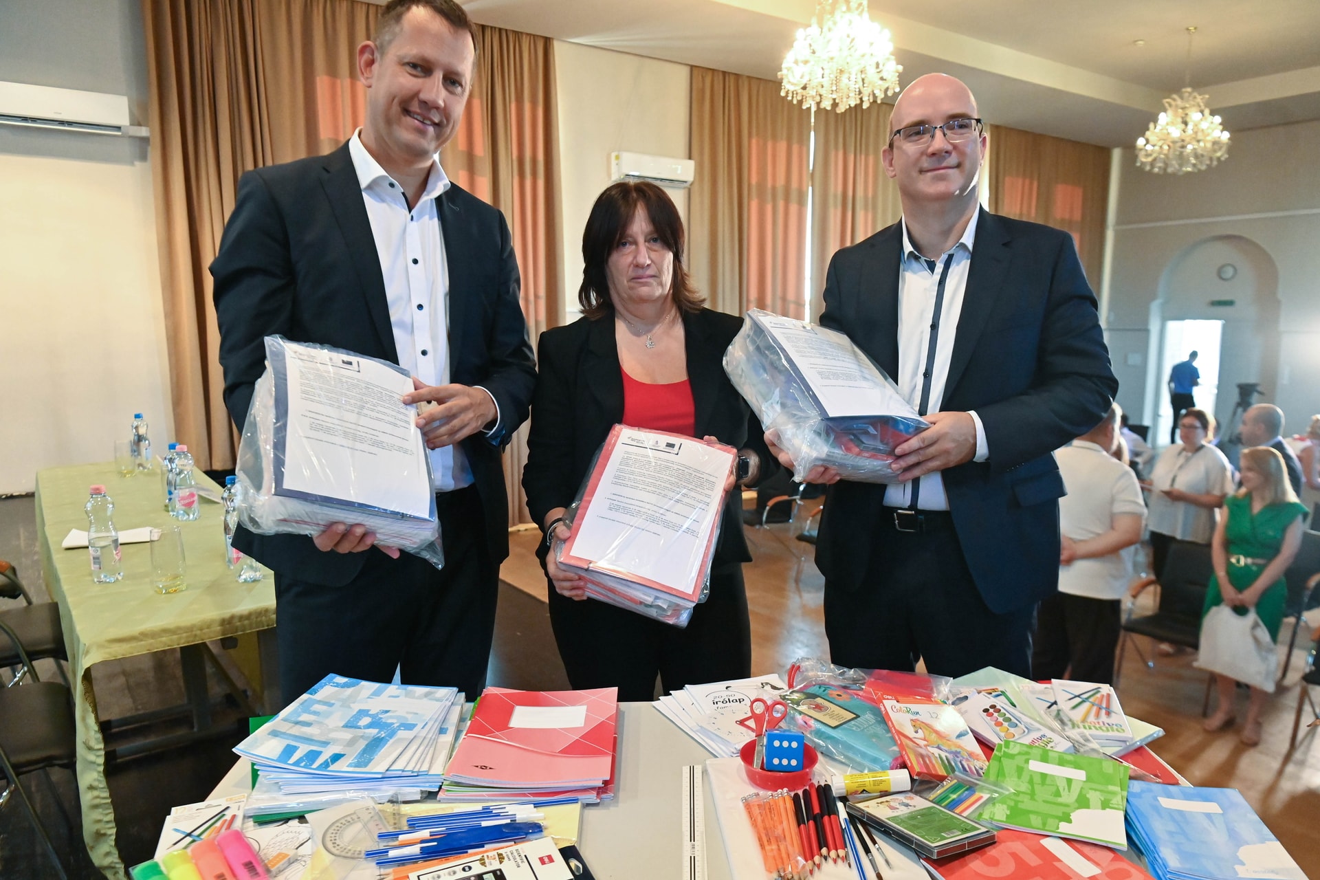 Iskoláskorú gyermeket nevelő rászoruló családok megsegítésére indul program