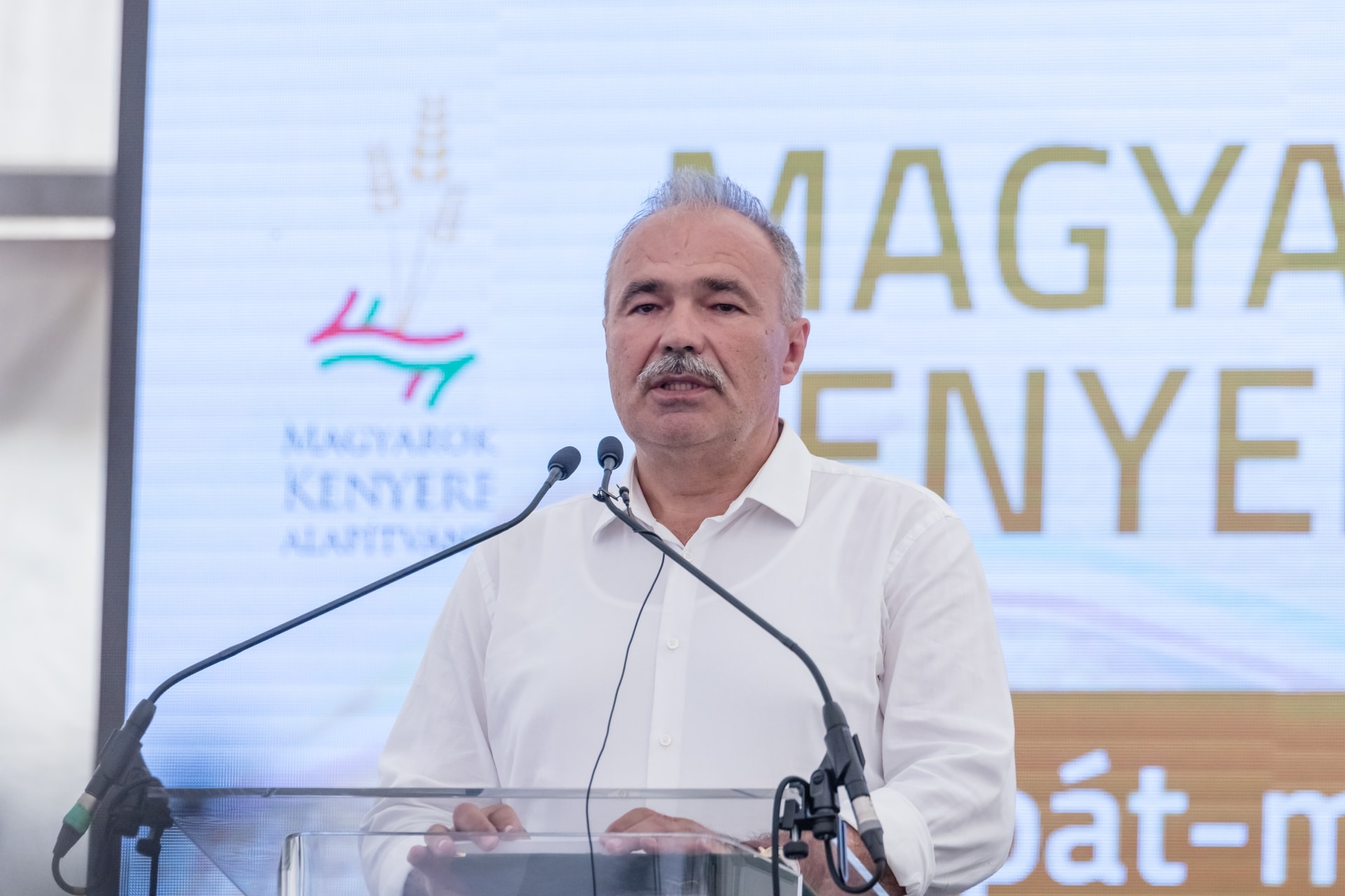 Nagy István: Hálával és köszönettel tartozunk az új kenyérért