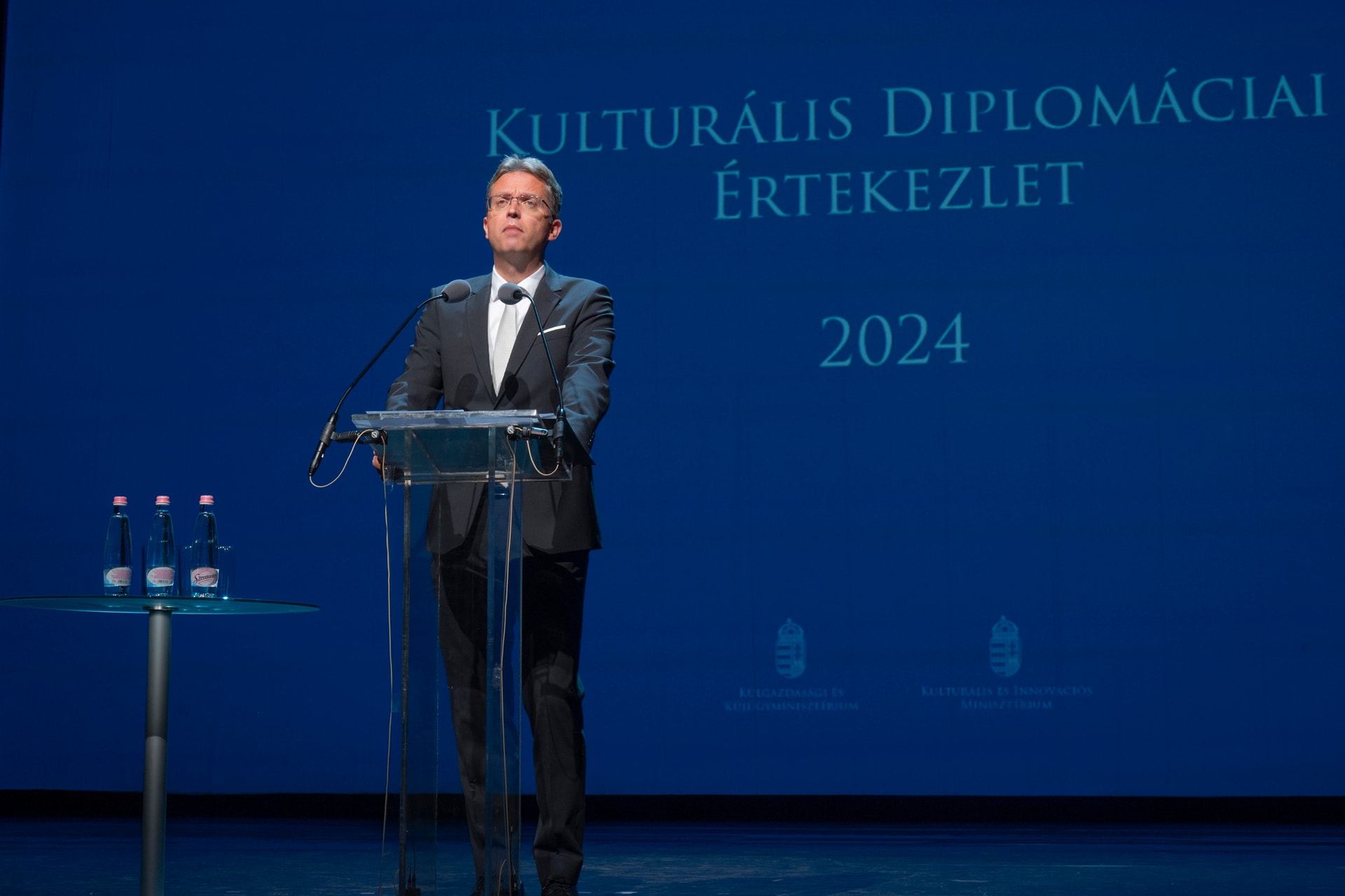 „Magyarország az értékvállalás szigete”