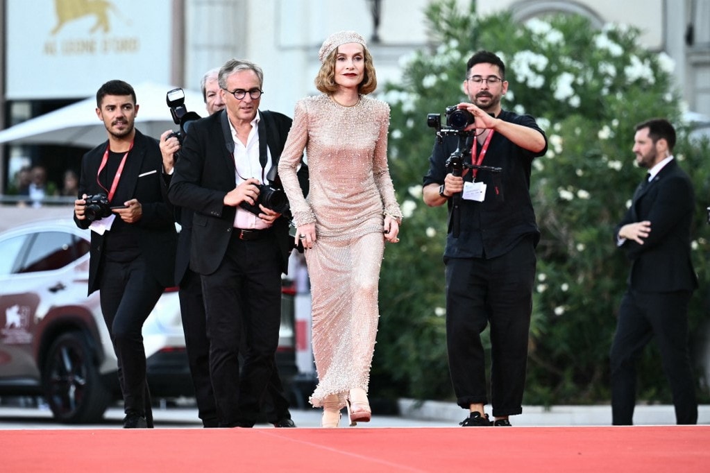 81. Velencei Nemzetközi Filmfesztivál – Sztárok a „kifutón”