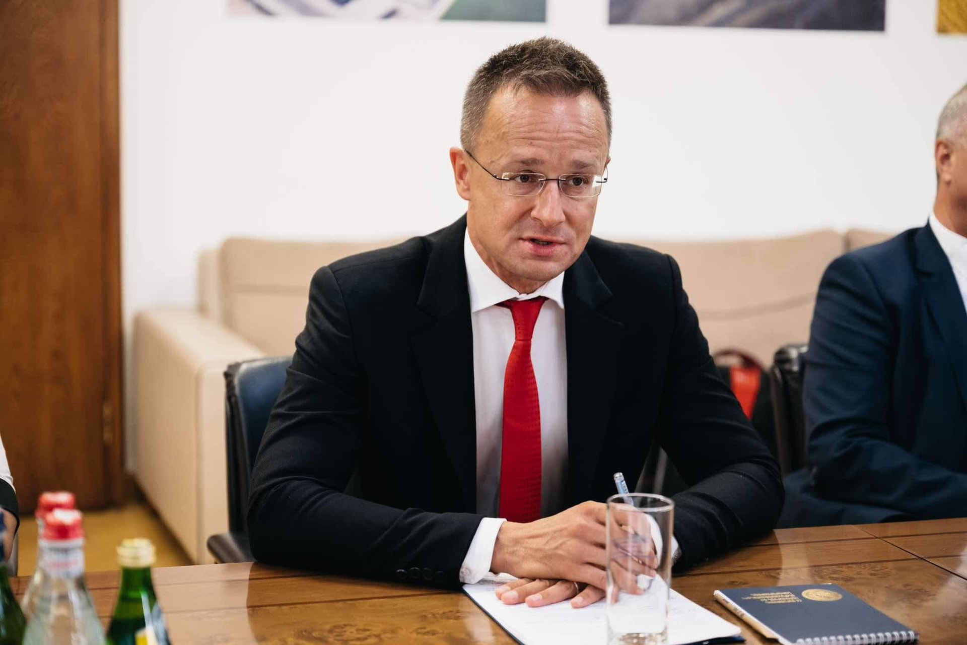 Szijjártó Péter: Magyarország hozzájárulhat a dél-kaukázusi béketeremtéshez