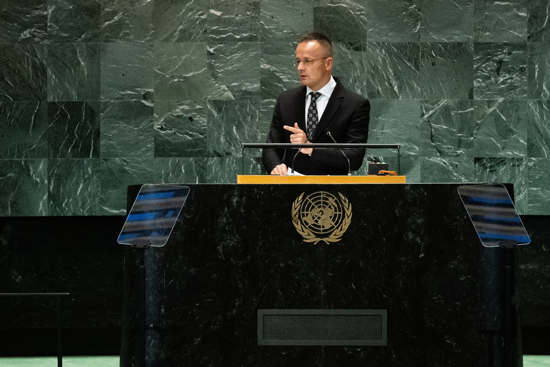 Szijjártó Péter: A kérdés az, hogy mi a leggyorsabb út a békéhez