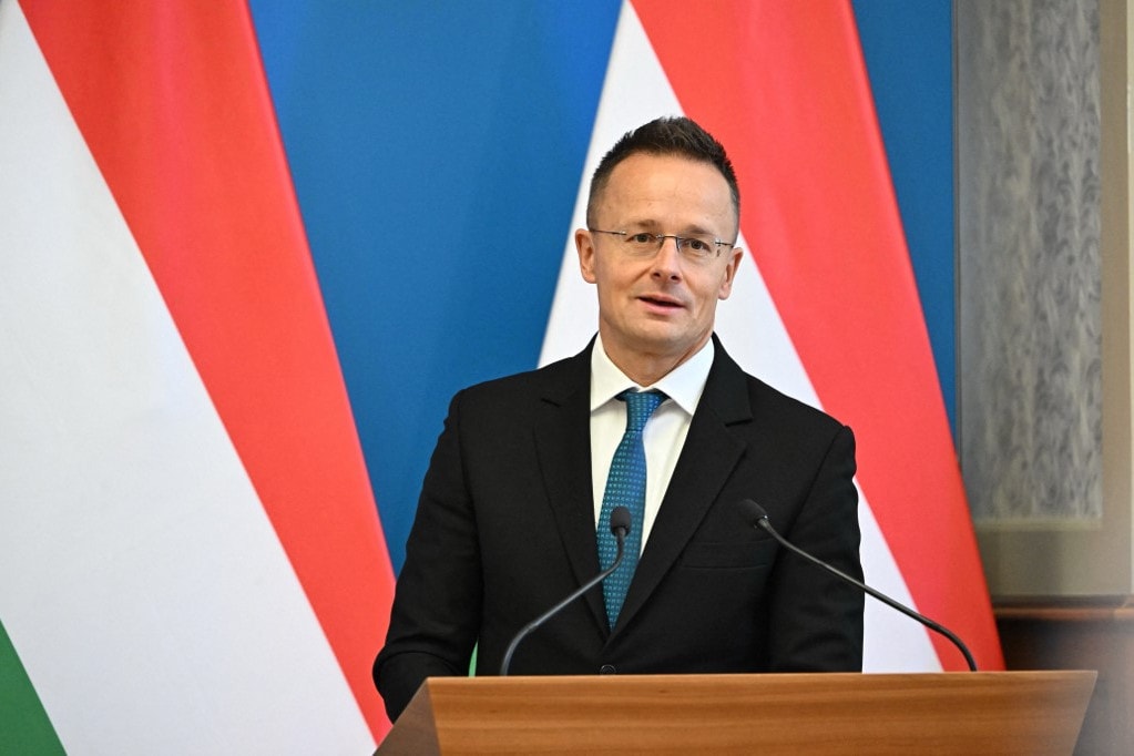 Egymás mellett épülnek a német autó- és a kínai akkumulátorgyárak Magyarországon