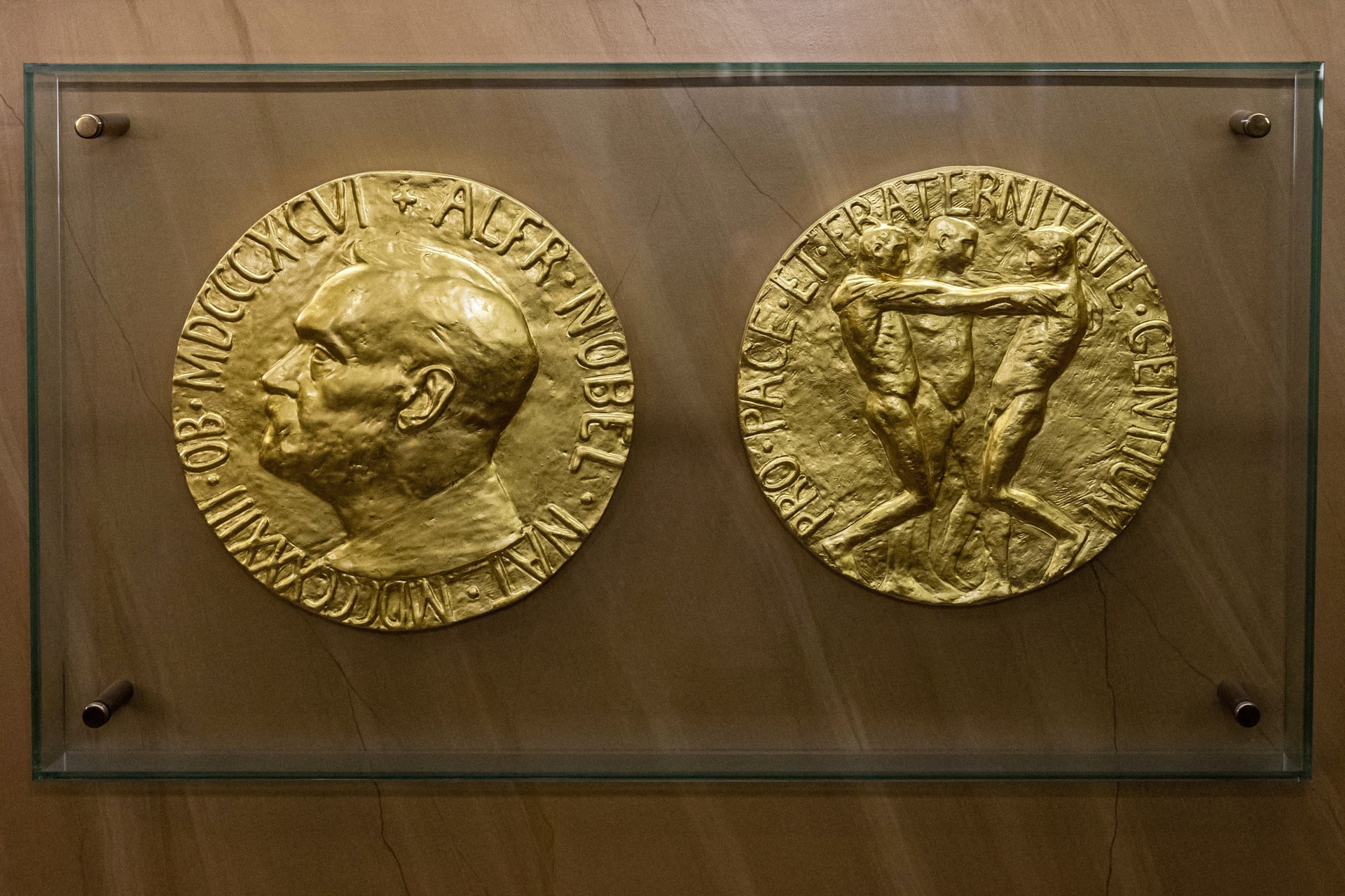 Nobel-díj: Elsőként az orvosi-élettani kategóriában hirdetnek díjazottat