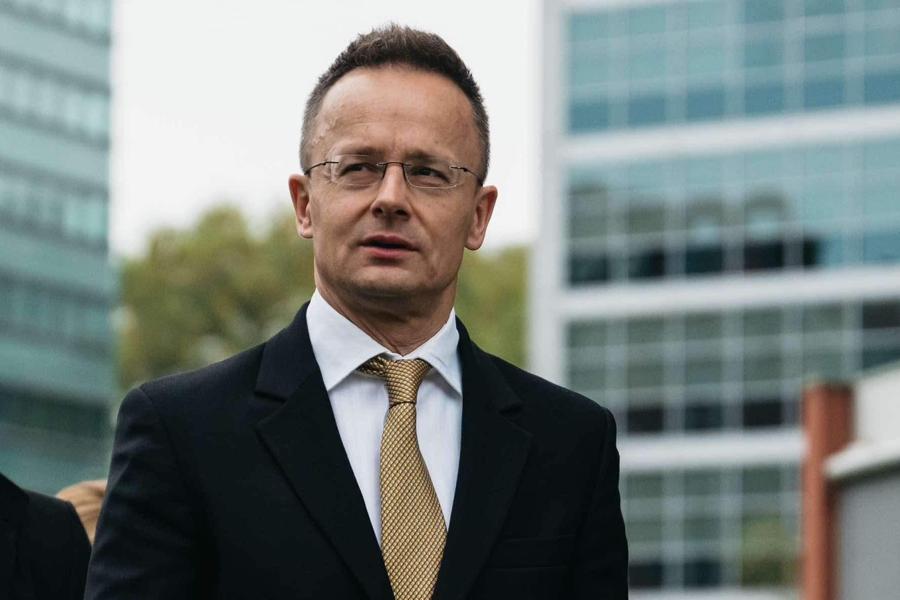 Megdöbbenéssel értesültünk az újvidéki vasútállomáson bekövetkezett tragédiáról