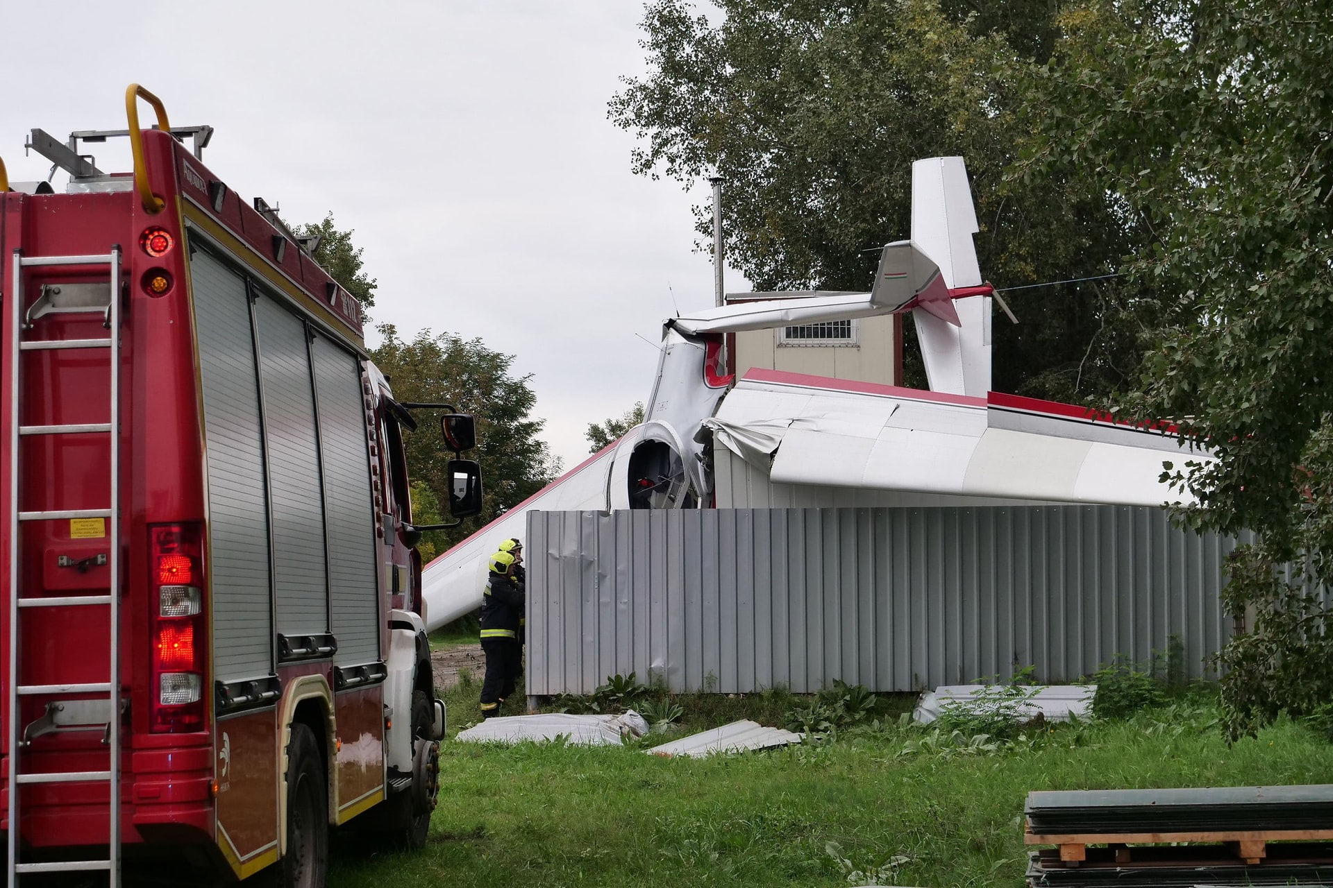 Lezuhant egy kisrepülőgép Dunakeszin