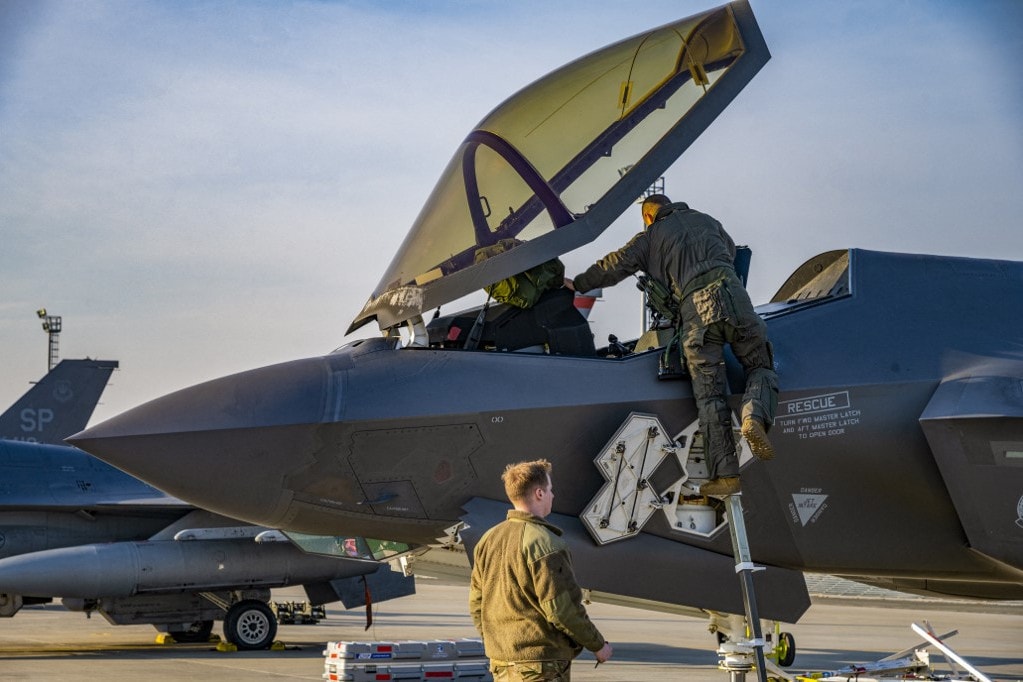 F–35-ös vadászgépeket vesz Románia