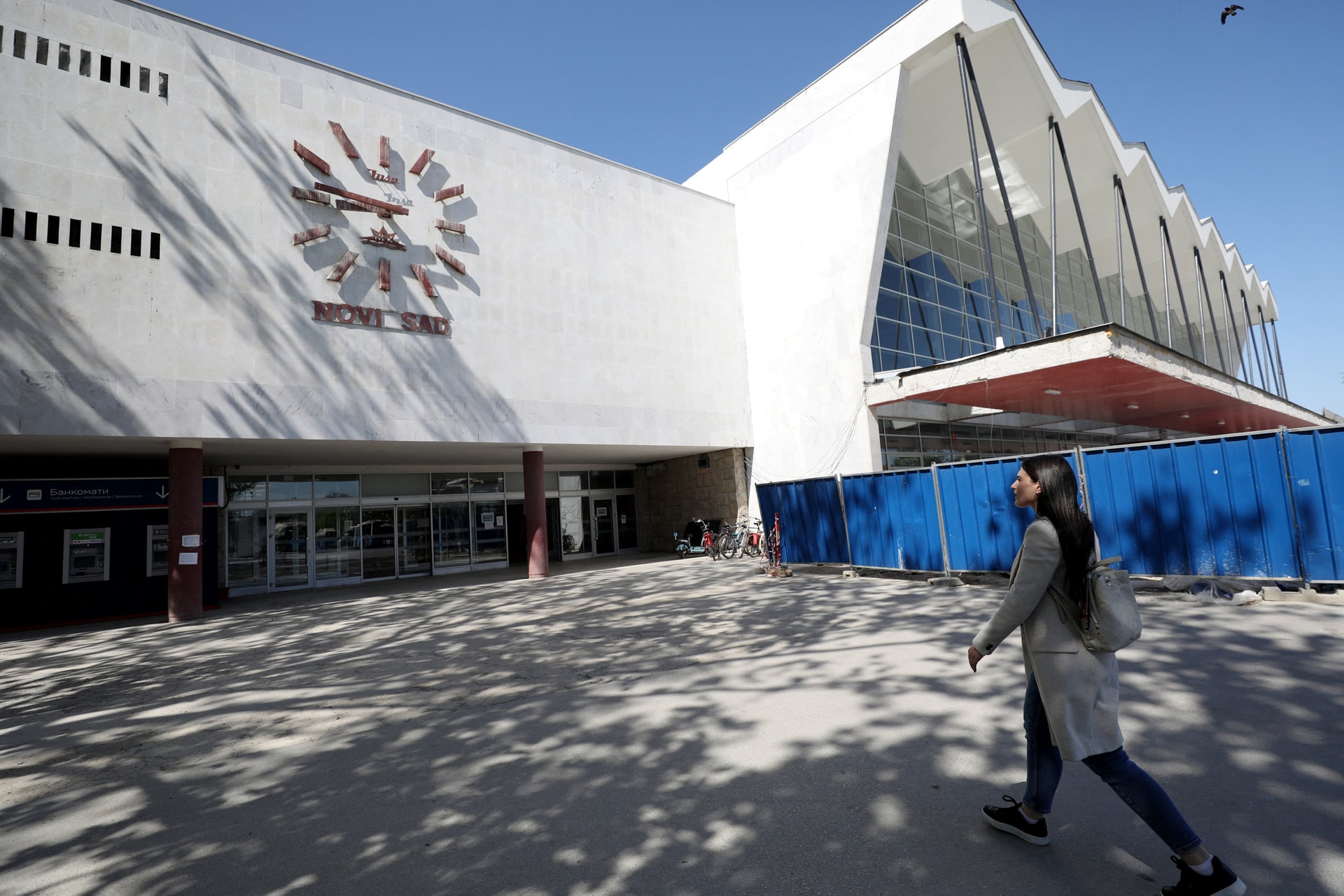 Beomlott az újvidéki vasútállomás egy része, halottak is vannak