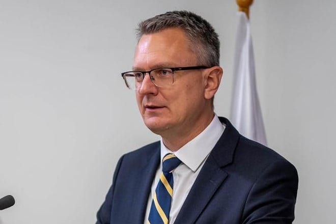 Rétvári Bence: Magyar Péternek kelléknek kellenek a gyermekotthonok lakói