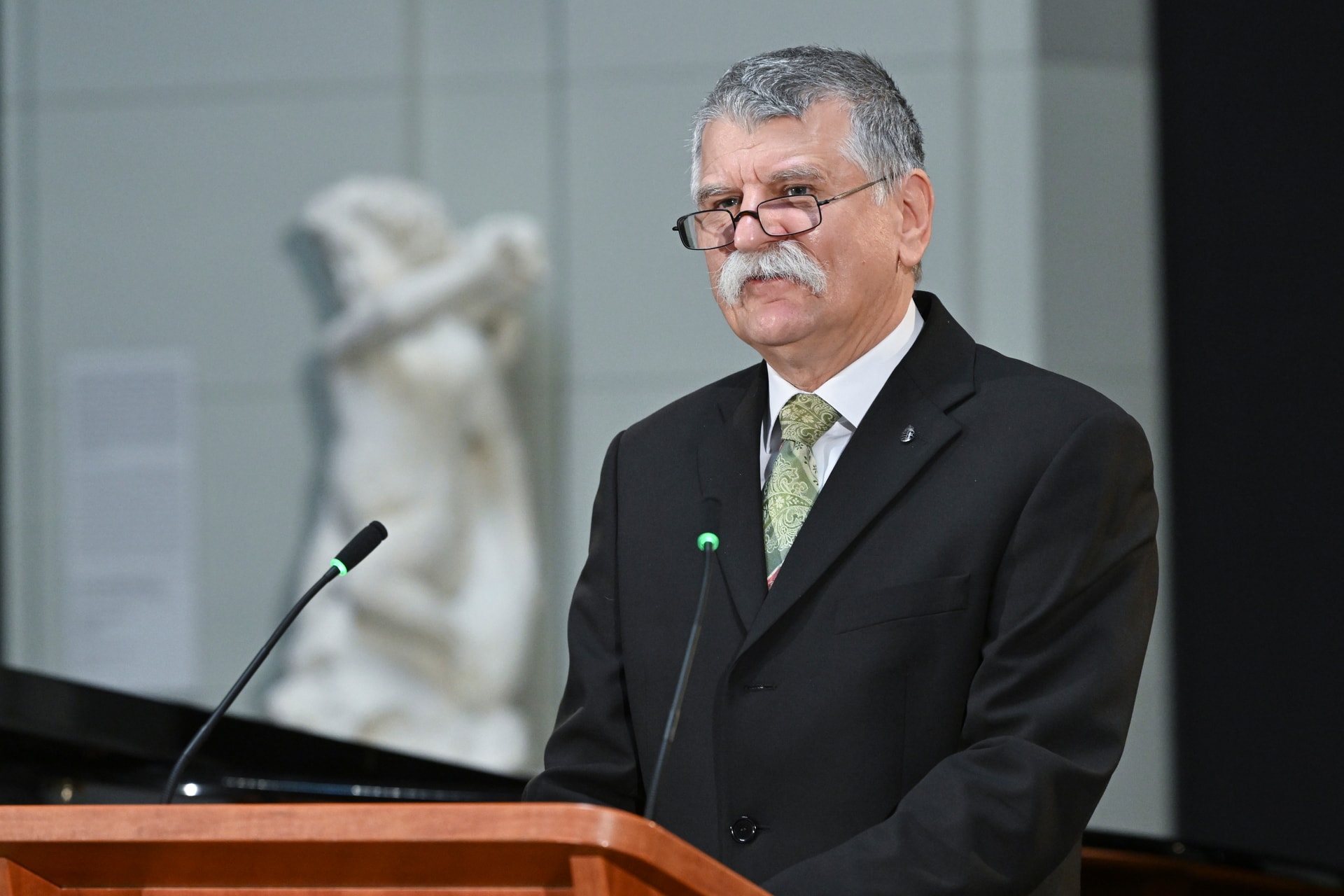 Legyen a nemzeti identitáshoz való jog is emberi jog!