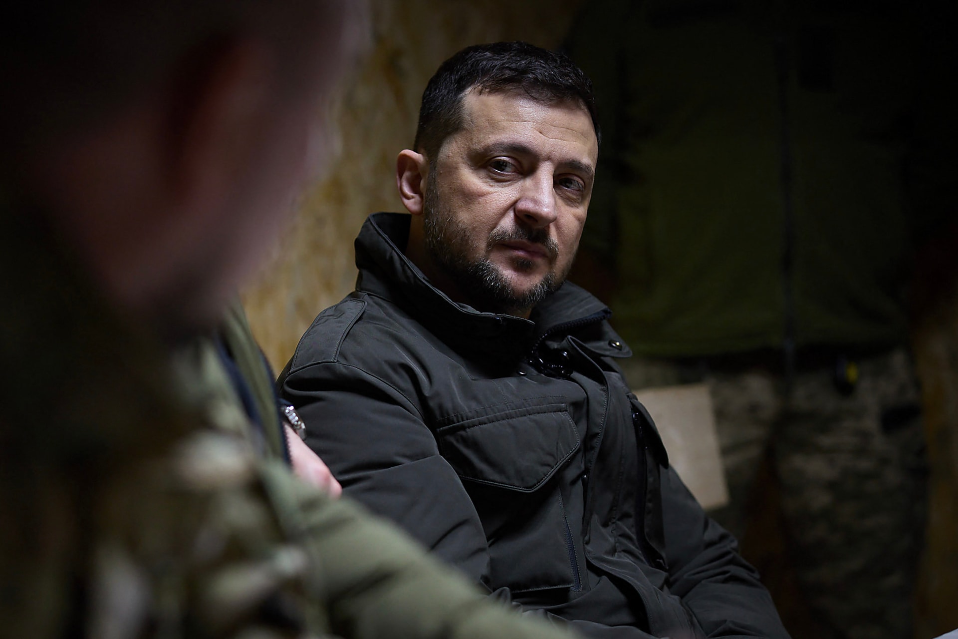Zelenszkijt már az ukrán nép sem támogatja, mégis maradhat hatalmon