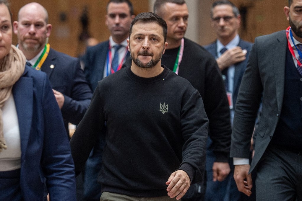 Kezd a NATO besokallni Zelenszkijtől
