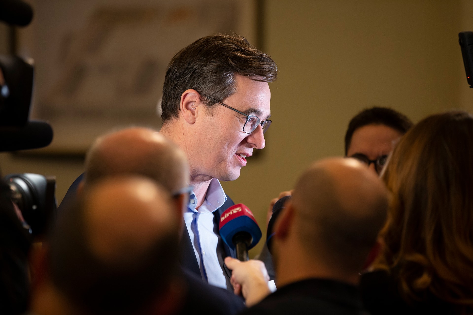 Sára Botond: A kormányhivatal mindent megtesz azért, hogy biztonságossá és jogszerűvé tegye Budapest működését